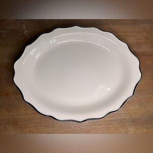 Syracuse China Black Platinum scallop oval serving platter